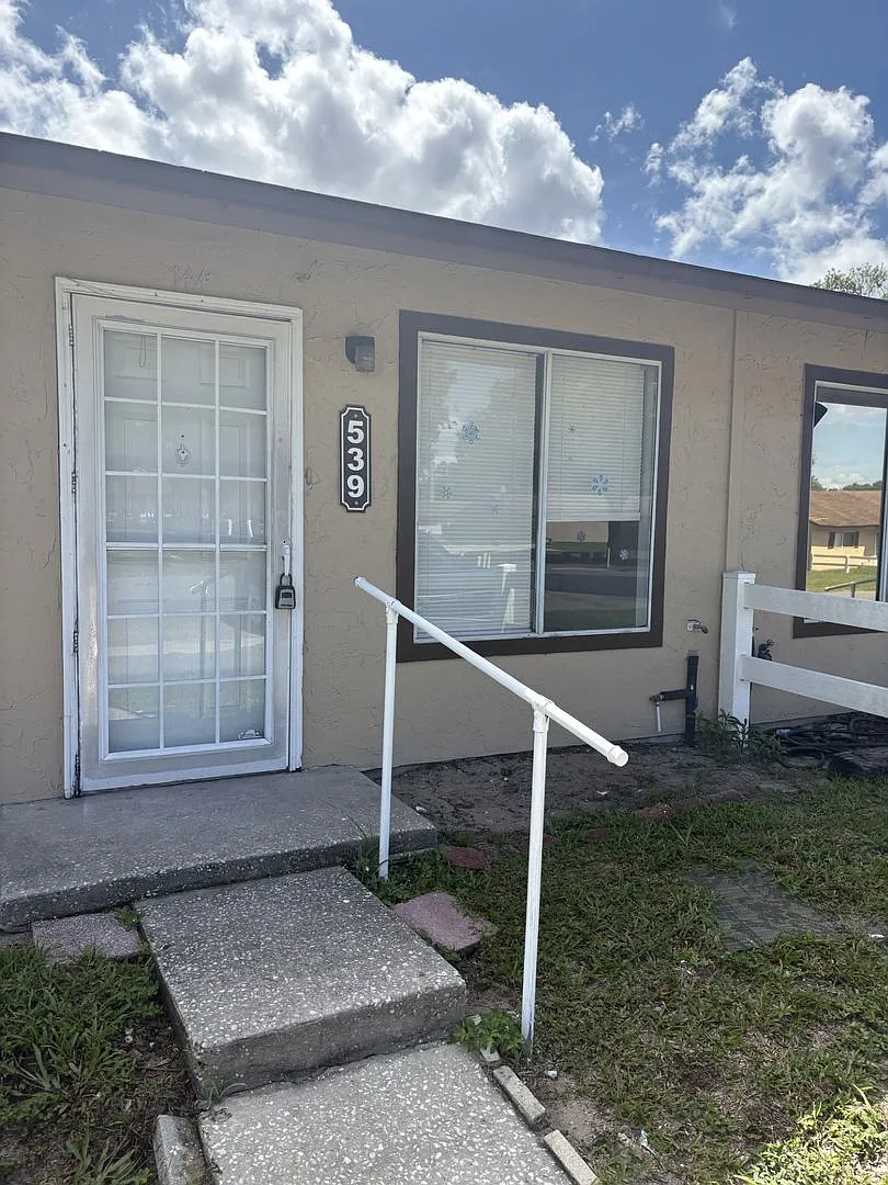 3 Bedroom 2 bath Tavares — Photo 1