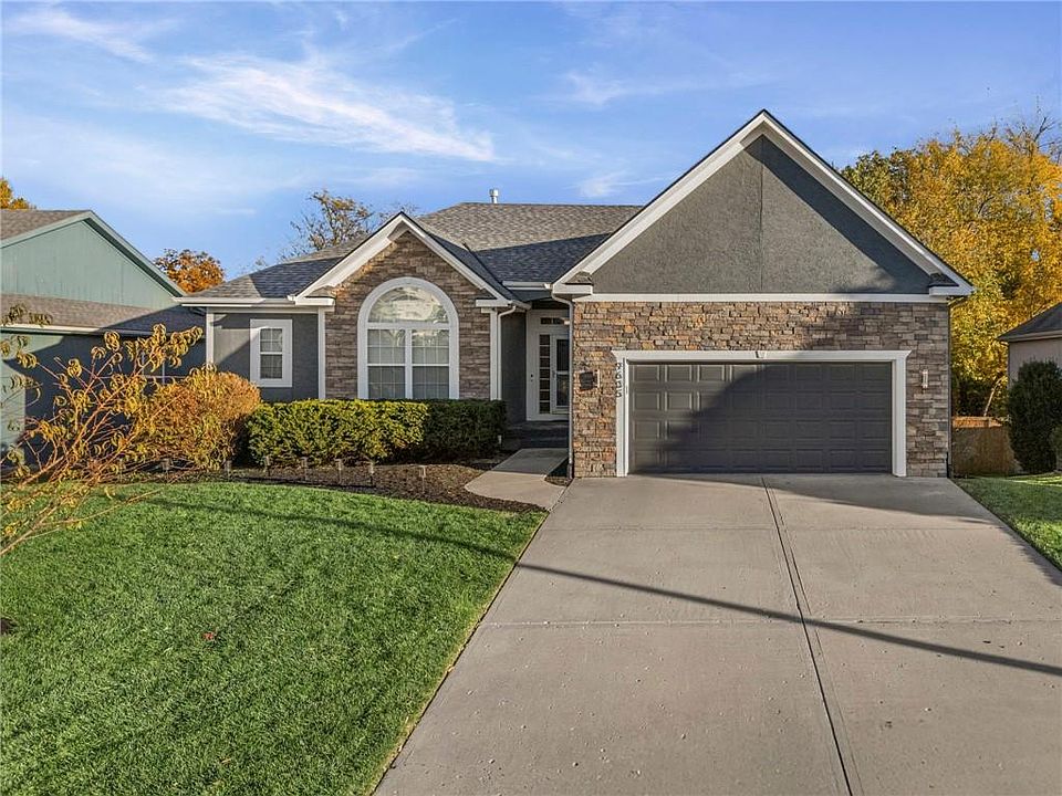 9605 N Adrian Ave, Kansas City, MO 64154 | Zillow