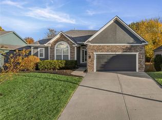 9605 N Adrian Ave, Kansas City, MO 64154