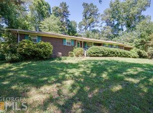 3927 Greenview Dr, Oakwood, GA 30566