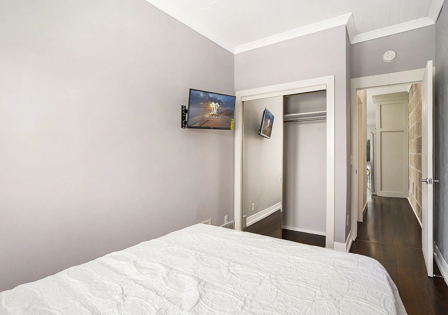 2 bed, 1100 sqft, $1,850 — Photo 4