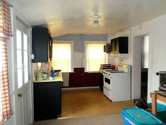 5th image of 607 E Lincoln St