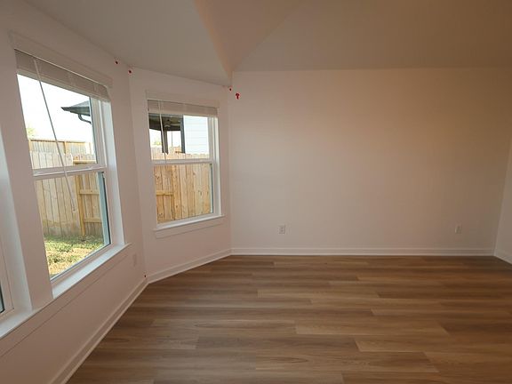 7th image of this home