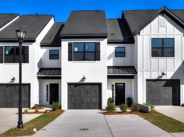 4 Fawn Spot Ct, Elgin, SC 29045