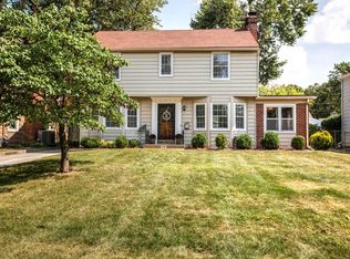 7725 Ward Parkway Pl, Kansas City, MO 64114