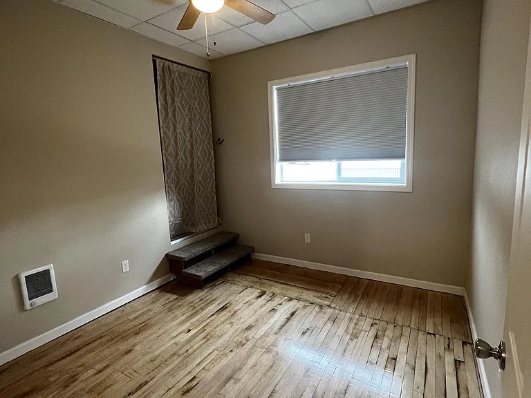213 Locust St #4 — Photo 2