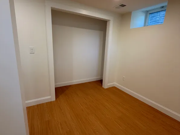 12 Rowena St #3, Dorchester Center, MA 02124