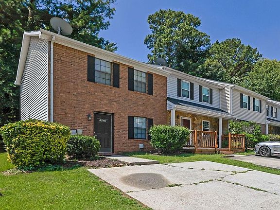 3rd image of 1424 Springleaf Cir SE