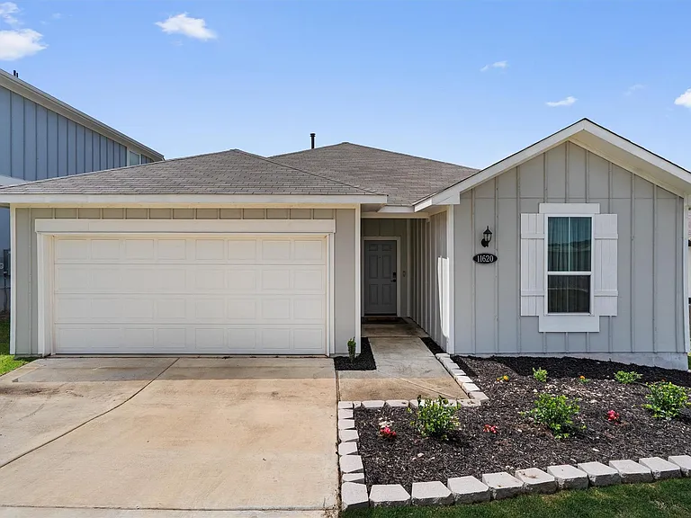 11620 Comano Dr — Photo 1