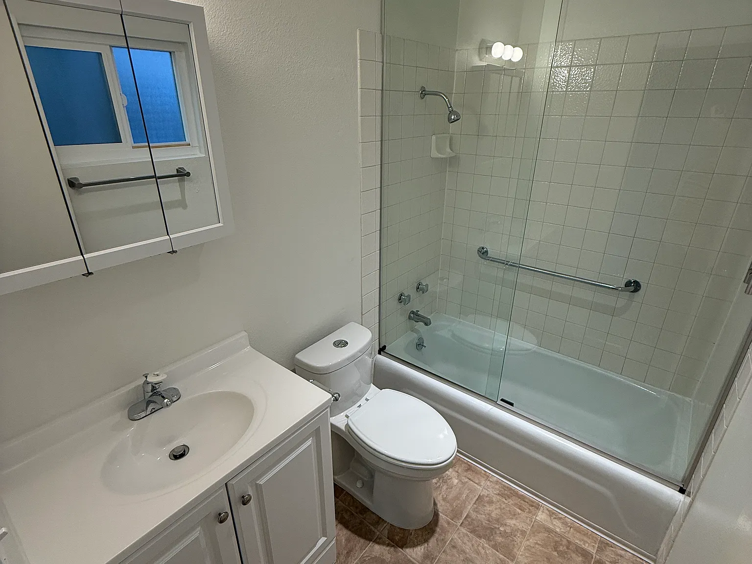 1 bed, 600 sqft, $1,900 — Photo 4