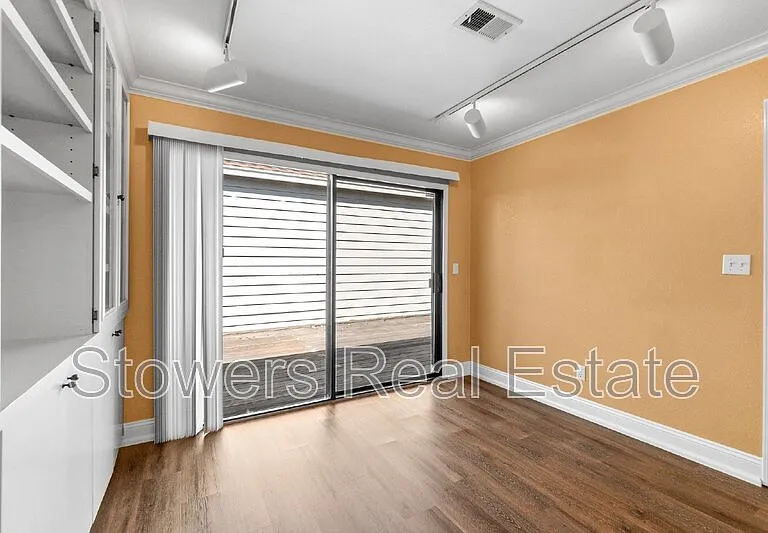 1825 N Forest Hill Pl — Photo 11