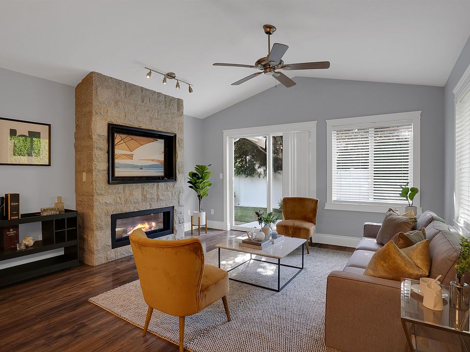 1st image of 17516 4th Ave #58