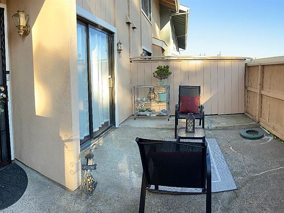 2nd image of 6634 Embarcadero Dr