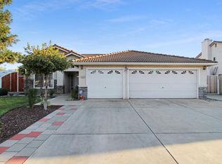 2378 Wrenwood Ave, Clovis, CA