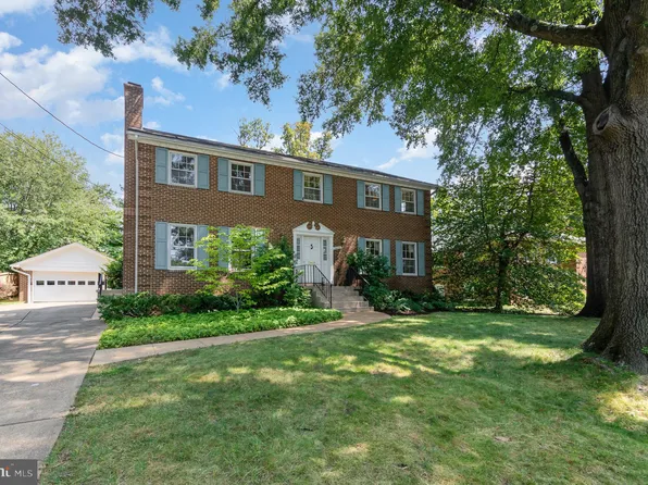 5406 Waycross Dr, Alexandria, VA 22310