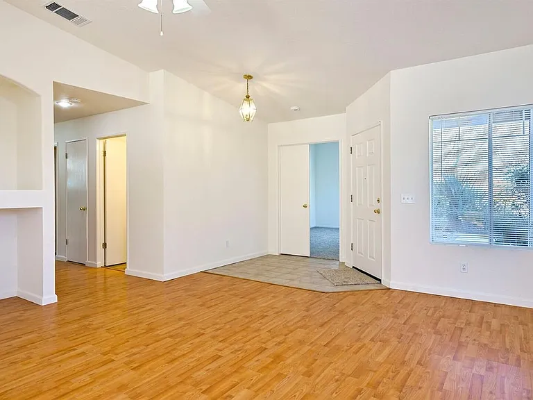4612 Ews Woods Blvd — Photo 7