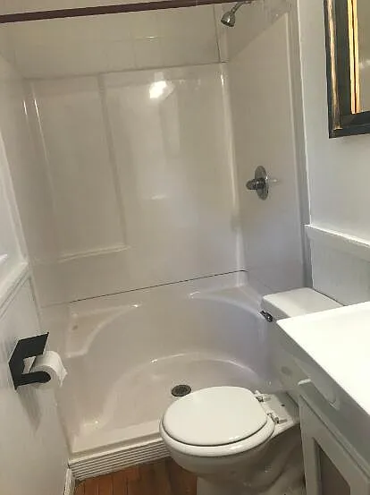111 Lionel Ln #B — Photo 7