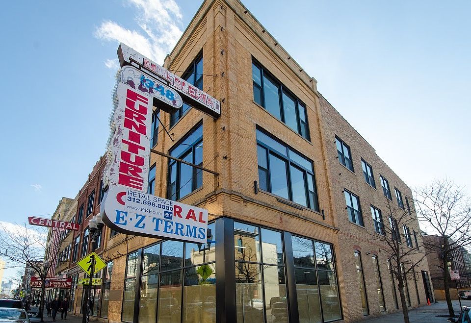 1st image of 1348 N Milwaukee Ave