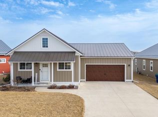1865 Farm View Dr, Grafton, WI 53024