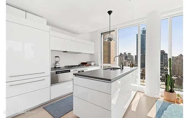 Rented by Douglas Elliman | media 15