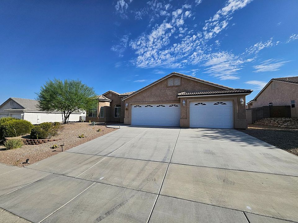 1st image of 2799 La Paloma Dr