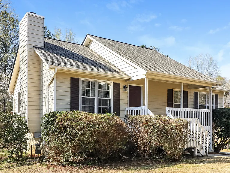 28 Doe Ln — Photo 4