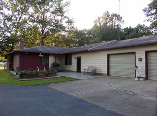 20220 E Dane Rd, Marshall, IL 62441