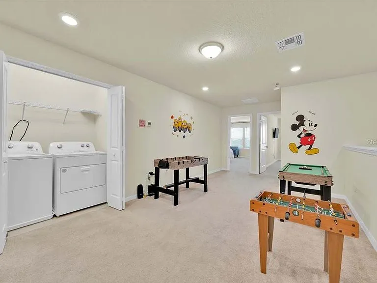 372A Pacific Ln — Photo 9