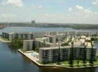 3010 Marcos Dr APT R107, Aventura, FL 33160