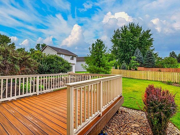 5th image of 6909 Country Ln