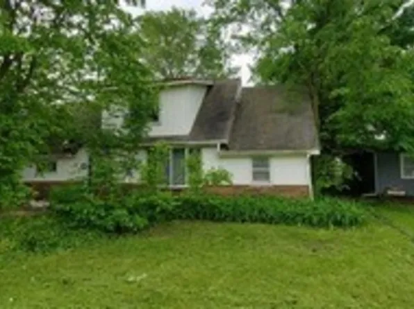 26161 W Heart O Lakes Blvd, Antioch, IL 60002