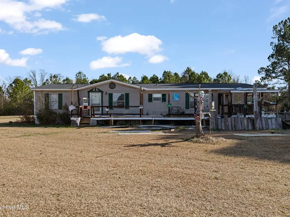 212 Mccullen Street, Mount Olive, NC 28365