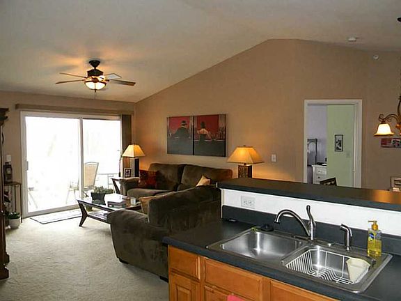 5th image of 6517 Emerald Hill Ct