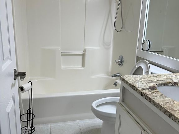 5th image of 11 Fountain Of Youth Blvd APT D