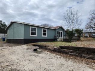 325 Mae Dr, Kerrville, TX 78028