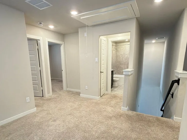 5723 Madden Ln — Photo 11