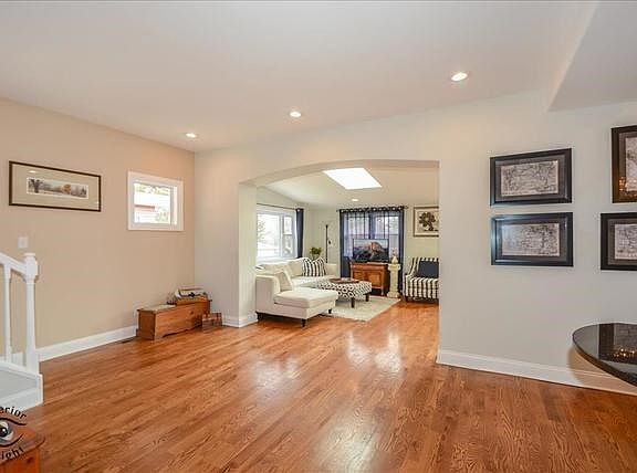 5th image of 10841 S Longwood Dr