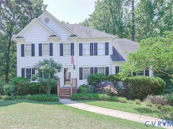 2803 Jolly Ln, Chester, VA 23831