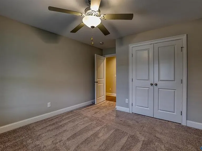 15607 Ironcrest Dr — Photo 2