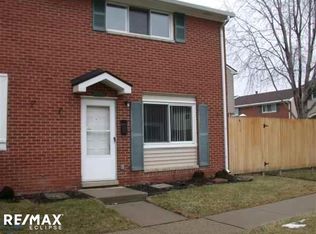 25972 Jeanette Ct, Roseville, MI 48066