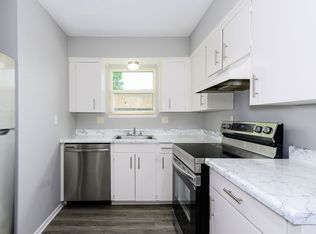 Parkville Place Apartments, Kansas City, MO 64152