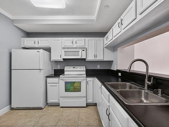 3rd image of 4723 Lucerne Lakes Boulevard E #612