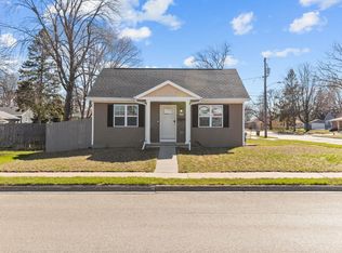 1602 Bowen St, Oshkosh, WI 54901