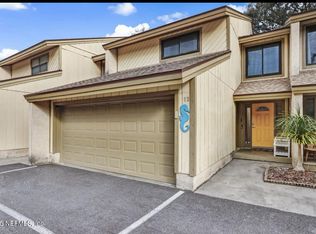 3165 1st Ave APT 13, Fernandina Beach, FL 32034