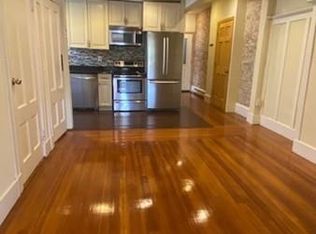 1676 Beacon St #3B, Brookline, MA 02445