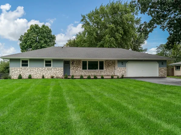 6949 Spring Brook Rd, Rockford, IL 61114