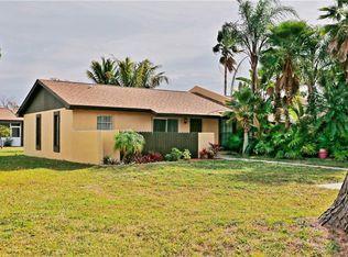 9883 88th Way, Seminole, FL 33777