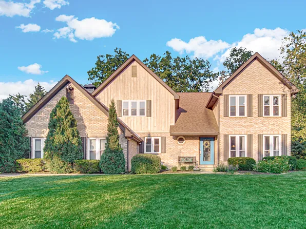 392 Westchester Ln, Valparaiso, IN 46385