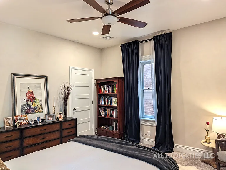 2753 Champa St — Photo 10