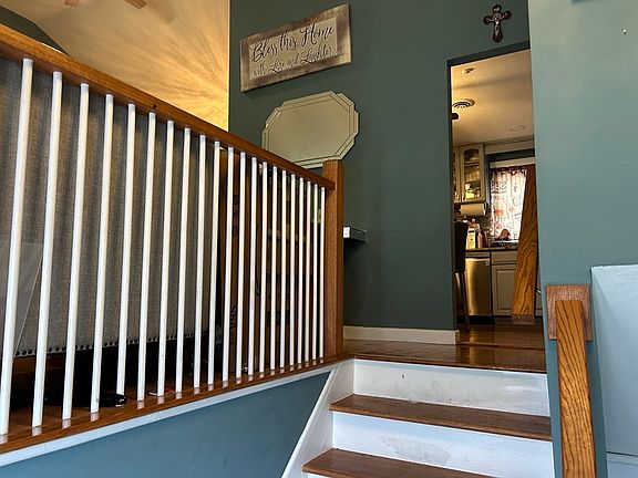 2nd image of 5 Dartmouth St
